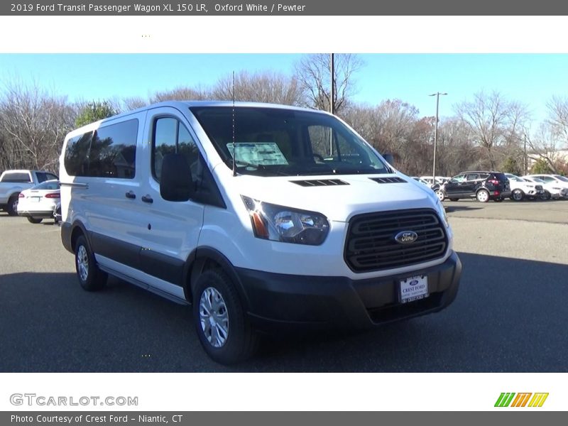 Front 3/4 View of 2019 Transit Passenger Wagon XL 150 LR