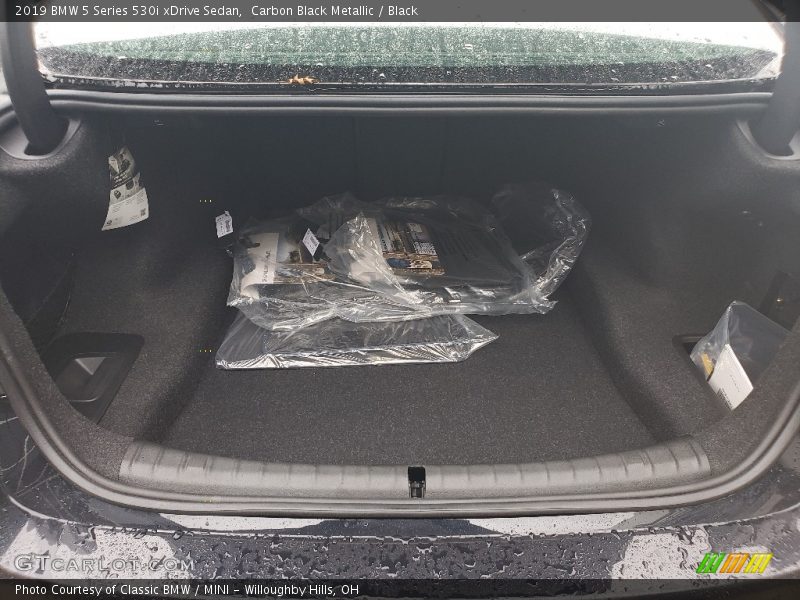 Carbon Black Metallic / Black 2019 BMW 5 Series 530i xDrive Sedan