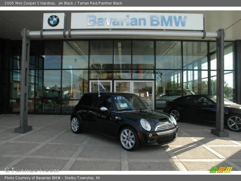 Jet Black / Tartan Red/Panther Black 2005 Mini Cooper S Hardtop
