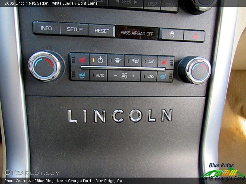 White Suede / Light Camel 2009 Lincoln MKS Sedan