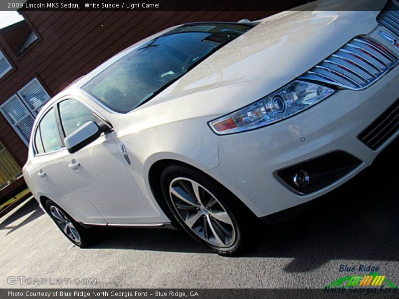 White Suede / Light Camel 2009 Lincoln MKS Sedan