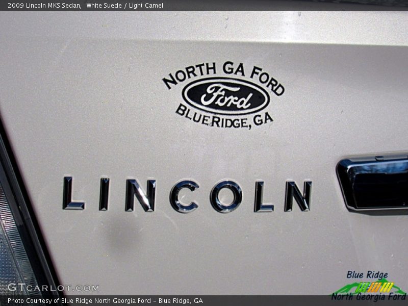 White Suede / Light Camel 2009 Lincoln MKS Sedan