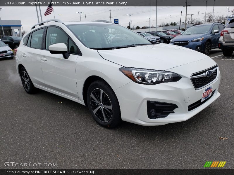 Front 3/4 View of 2019 Impreza 2.0i Premium 5-Door