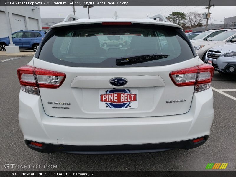 Crystal White Pearl / Ivory 2019 Subaru Impreza 2.0i Premium 5-Door