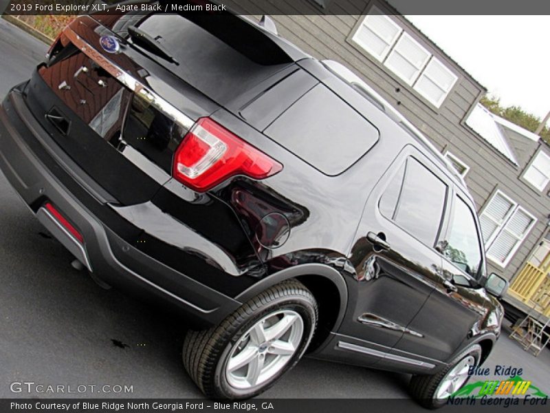 Agate Black / Medium Black 2019 Ford Explorer XLT