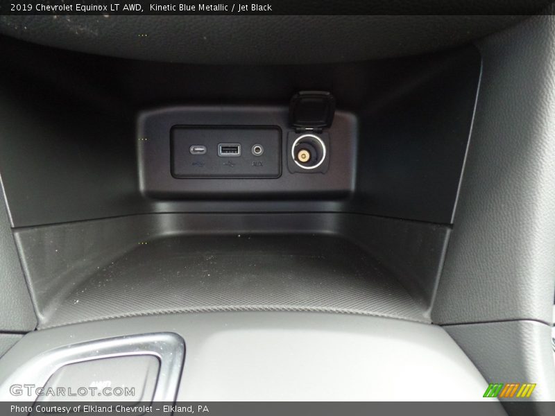 Kinetic Blue Metallic / Jet Black 2019 Chevrolet Equinox LT AWD