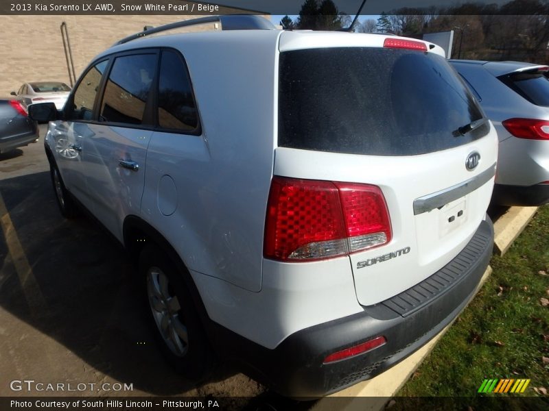 Snow White Pearl / Beige 2013 Kia Sorento LX AWD