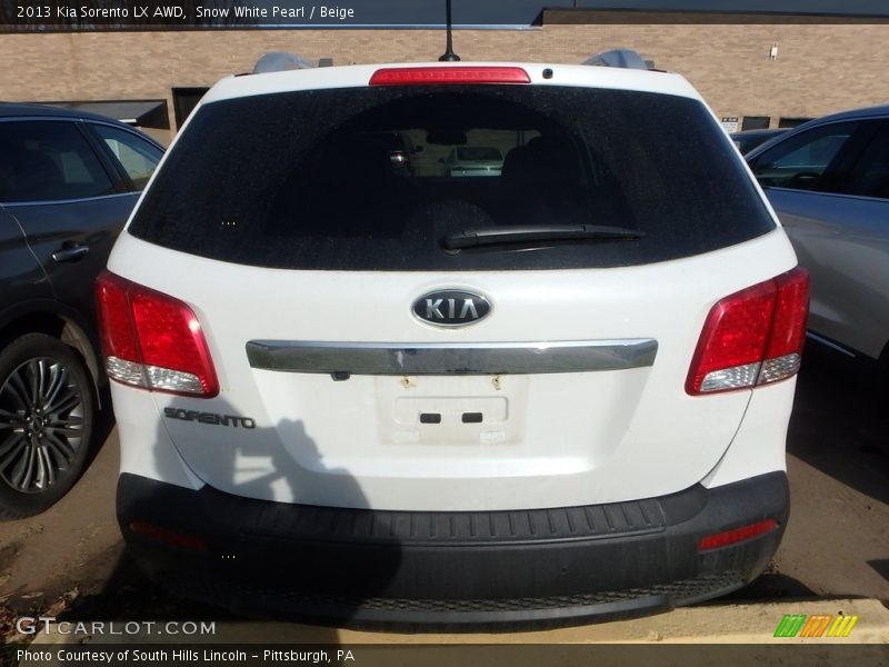 Snow White Pearl / Beige 2013 Kia Sorento LX AWD