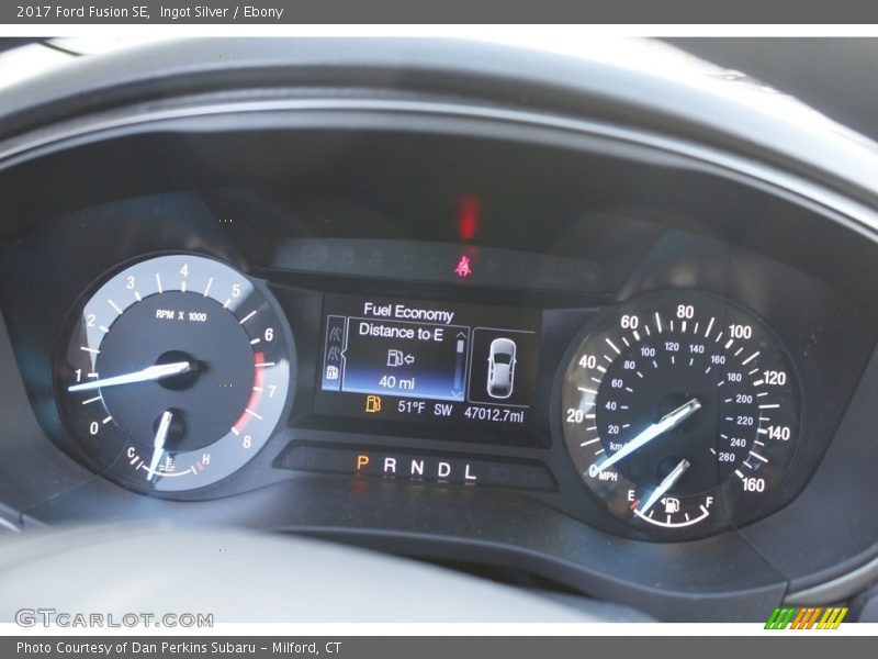 Ingot Silver / Ebony 2017 Ford Fusion SE