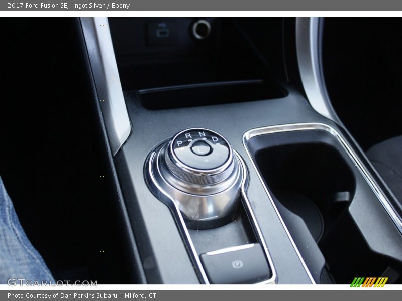 Ingot Silver / Ebony 2017 Ford Fusion SE