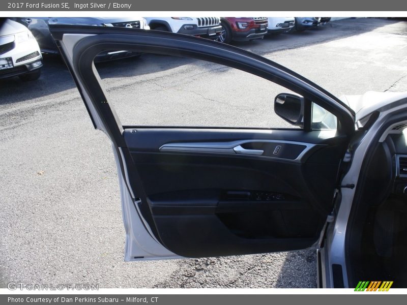 Ingot Silver / Ebony 2017 Ford Fusion SE