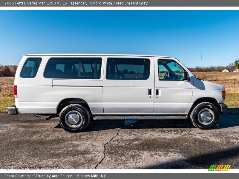 Oxford White / Medium Flint Grey 2006 Ford E Series Van E350 XL 15 Passenger