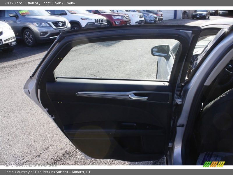 Ingot Silver / Ebony 2017 Ford Fusion SE