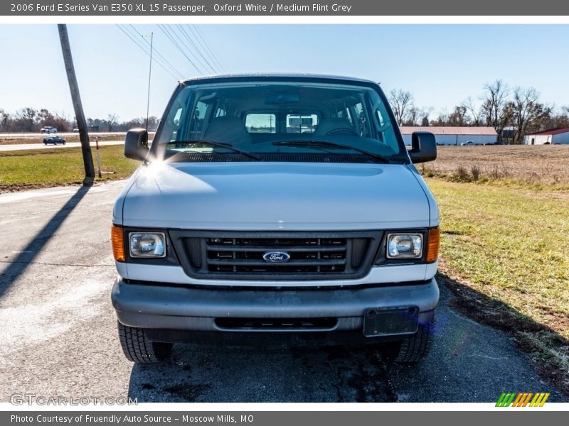 Oxford White / Medium Flint Grey 2006 Ford E Series Van E350 XL 15 Passenger