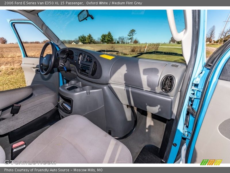 Oxford White / Medium Flint Grey 2006 Ford E Series Van E350 XL 15 Passenger