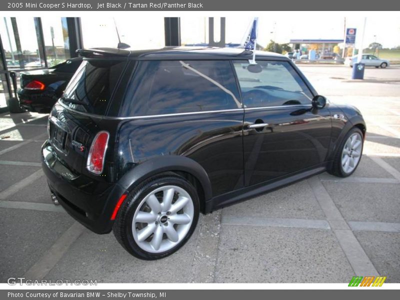 Jet Black / Tartan Red/Panther Black 2005 Mini Cooper S Hardtop