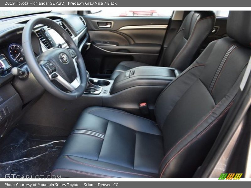 Predawn Gray Mica / Black 2019 Toyota Highlander SE AWD