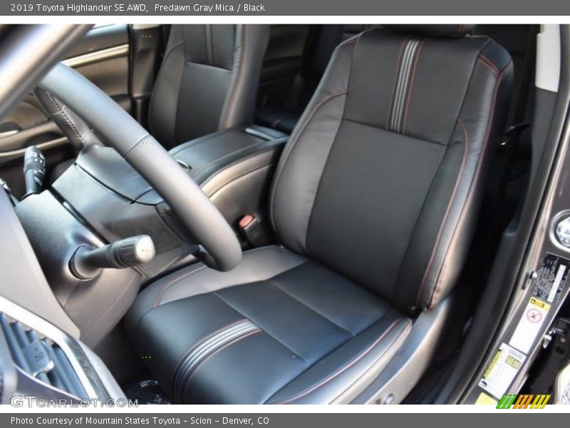 Predawn Gray Mica / Black 2019 Toyota Highlander SE AWD