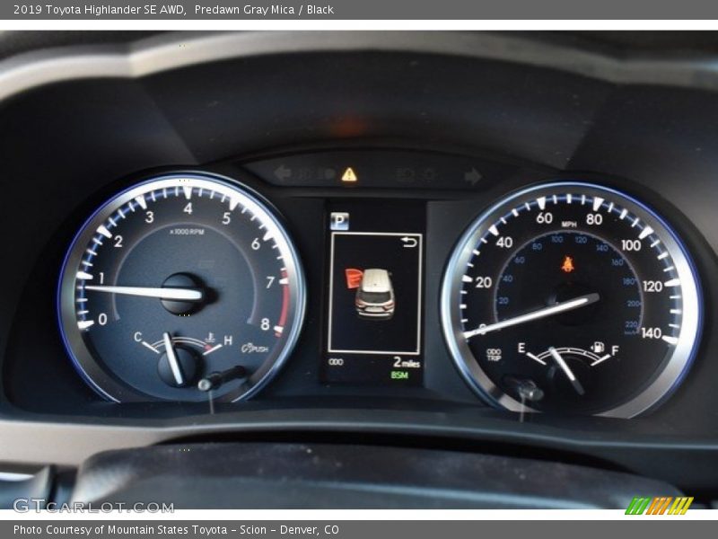 Predawn Gray Mica / Black 2019 Toyota Highlander SE AWD