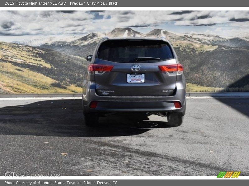 Predawn Gray Mica / Black 2019 Toyota Highlander XLE AWD