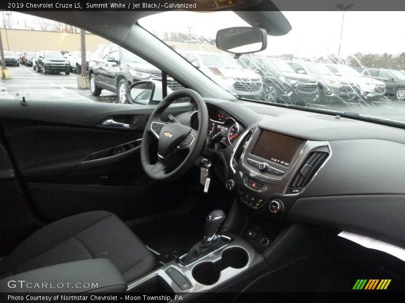 Summit White / Jet Black/­Galvanized 2019 Chevrolet Cruze LS