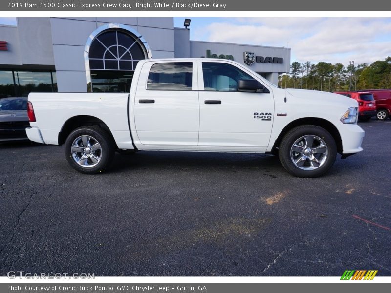 Bright White / Black/Diesel Gray 2019 Ram 1500 Classic Express Crew Cab