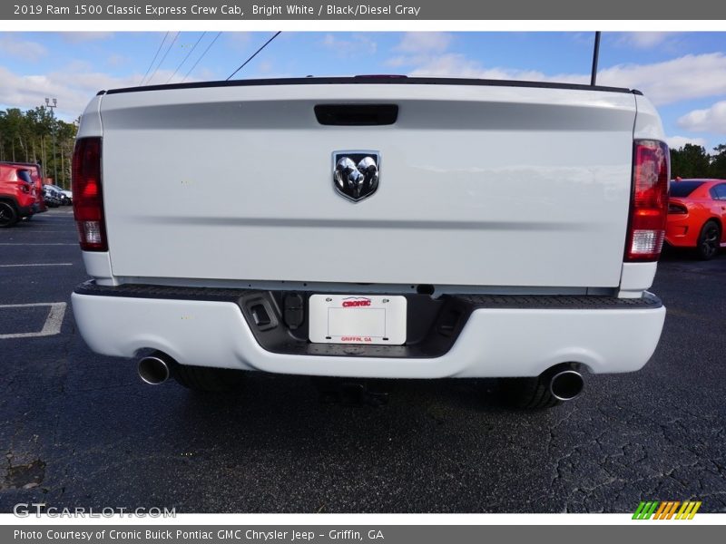 Bright White / Black/Diesel Gray 2019 Ram 1500 Classic Express Crew Cab