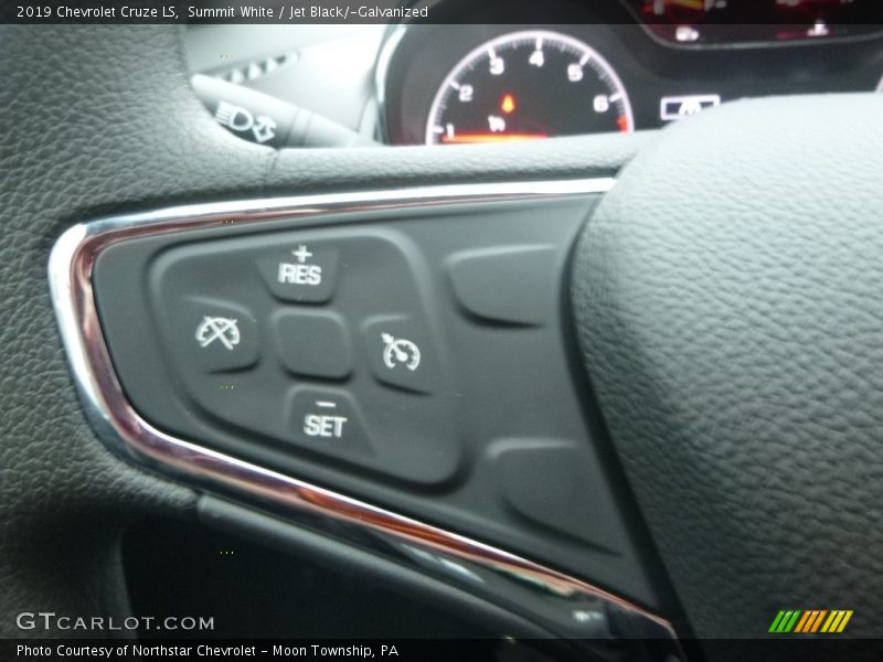 Summit White / Jet Black/­Galvanized 2019 Chevrolet Cruze LS