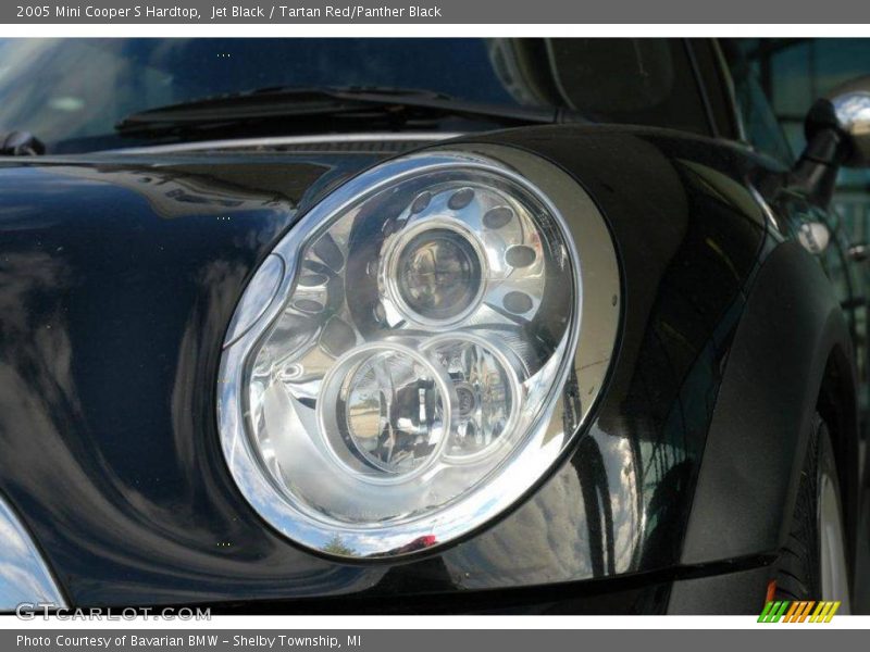 Jet Black / Tartan Red/Panther Black 2005 Mini Cooper S Hardtop