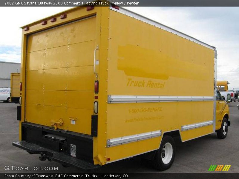 Yellow / Pewter 2002 GMC Savana Cutaway 3500 Commercial Moving Truck