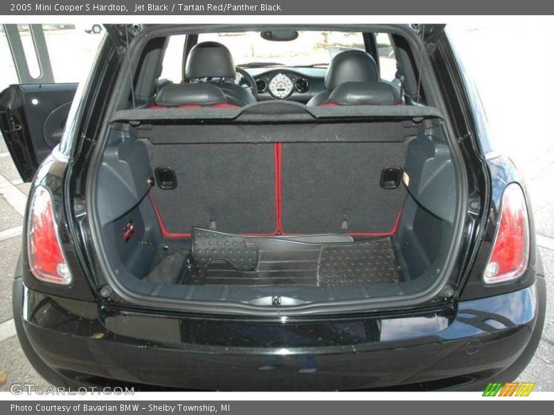 Jet Black / Tartan Red/Panther Black 2005 Mini Cooper S Hardtop
