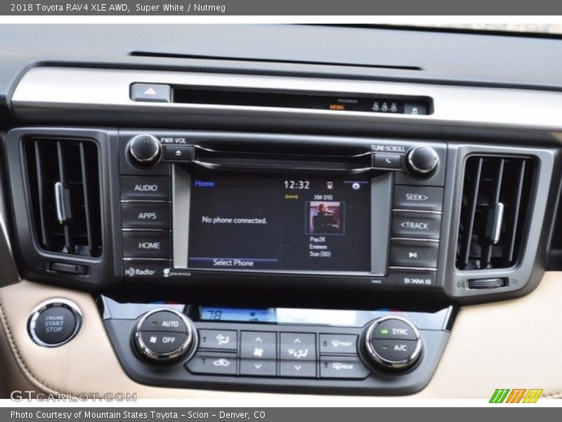 Super White / Nutmeg 2018 Toyota RAV4 XLE AWD