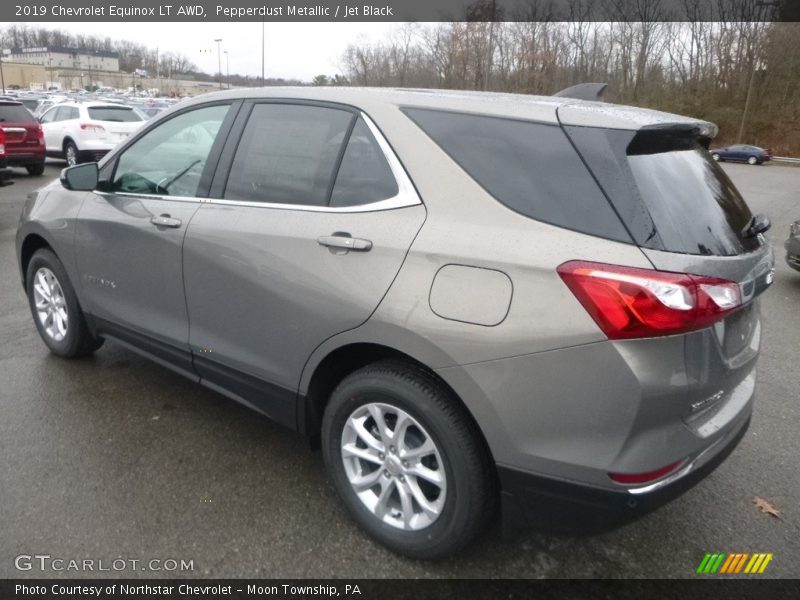 Pepperdust Metallic / Jet Black 2019 Chevrolet Equinox LT AWD