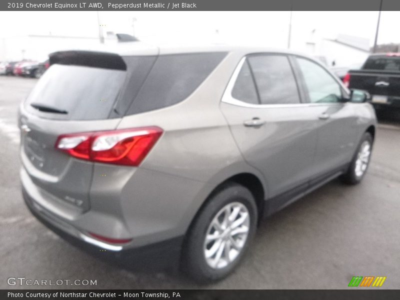 Pepperdust Metallic / Jet Black 2019 Chevrolet Equinox LT AWD