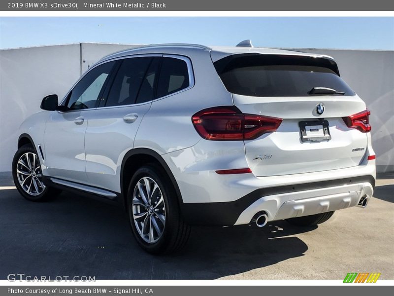 Mineral White Metallic / Black 2019 BMW X3 sDrive30i