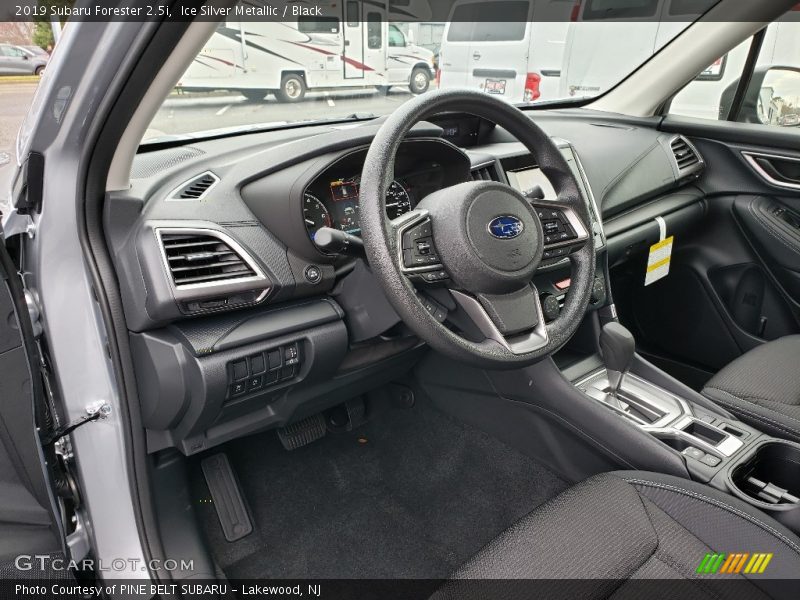 Ice Silver Metallic / Black 2019 Subaru Forester 2.5i