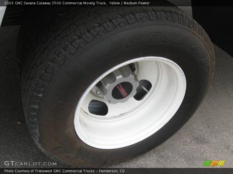 Yellow / Medium Pewter 2003 GMC Savana Cutaway 3500 Commercial Moving Truck