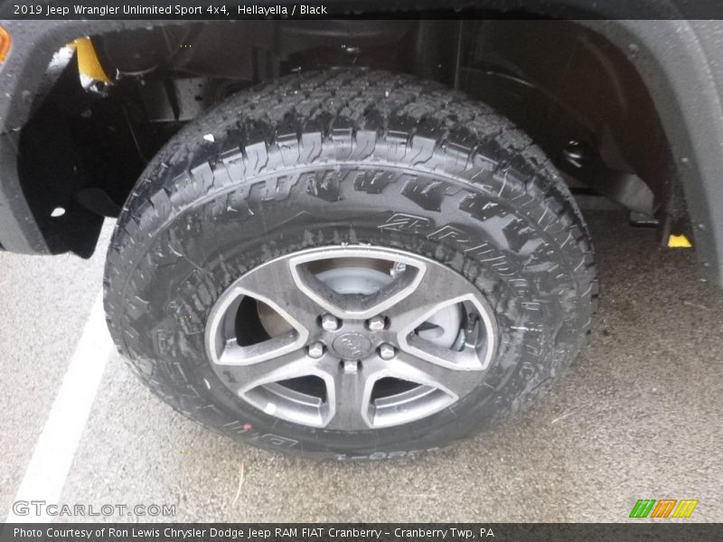 Hellayella / Black 2019 Jeep Wrangler Unlimited Sport 4x4