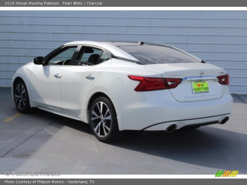Pearl White / Charcoal 2016 Nissan Maxima Platinum