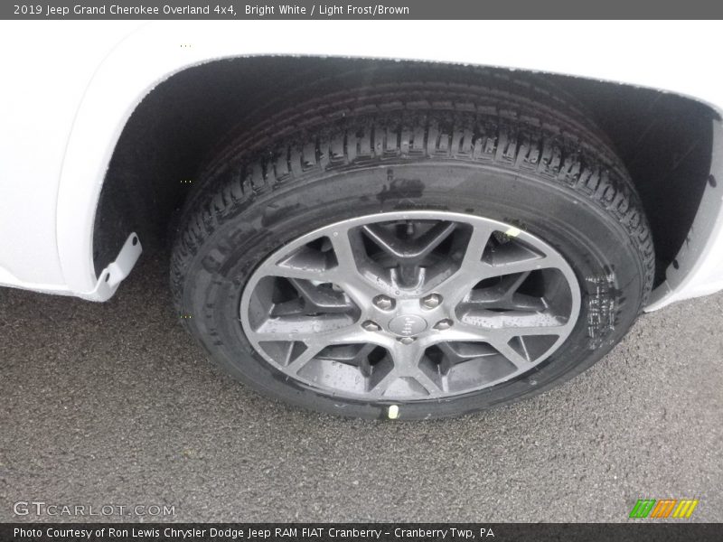 Bright White / Light Frost/Brown 2019 Jeep Grand Cherokee Overland 4x4