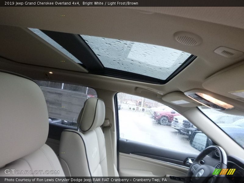 Bright White / Light Frost/Brown 2019 Jeep Grand Cherokee Overland 4x4