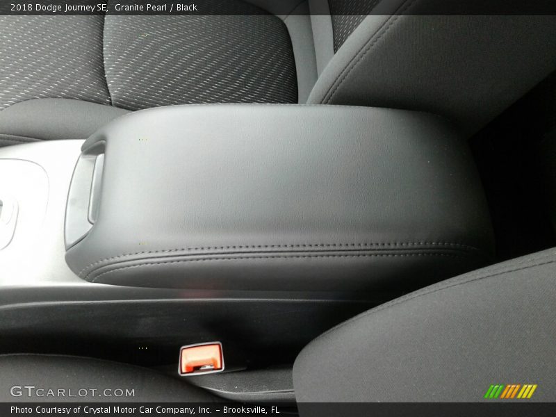 Granite Pearl / Black 2018 Dodge Journey SE