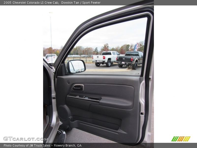 Doeskin Tan / Sport Pewter 2005 Chevrolet Colorado LS Crew Cab