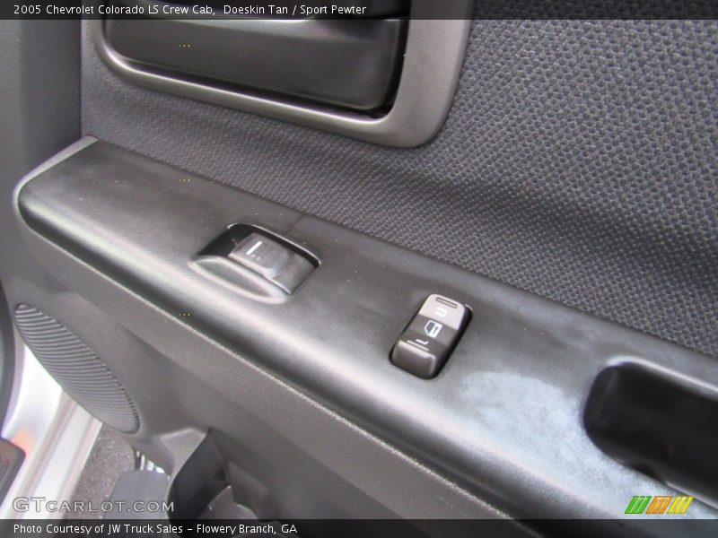 Doeskin Tan / Sport Pewter 2005 Chevrolet Colorado LS Crew Cab