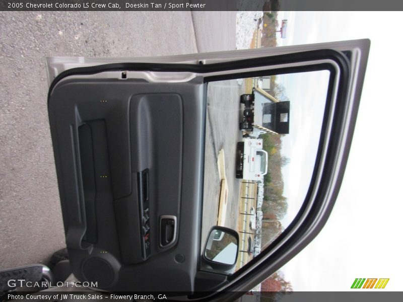 Doeskin Tan / Sport Pewter 2005 Chevrolet Colorado LS Crew Cab