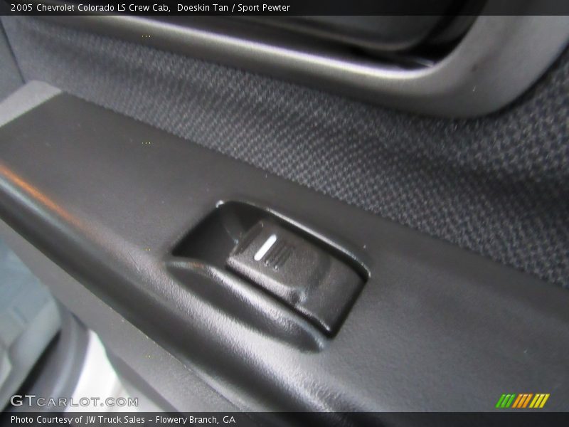 Doeskin Tan / Sport Pewter 2005 Chevrolet Colorado LS Crew Cab