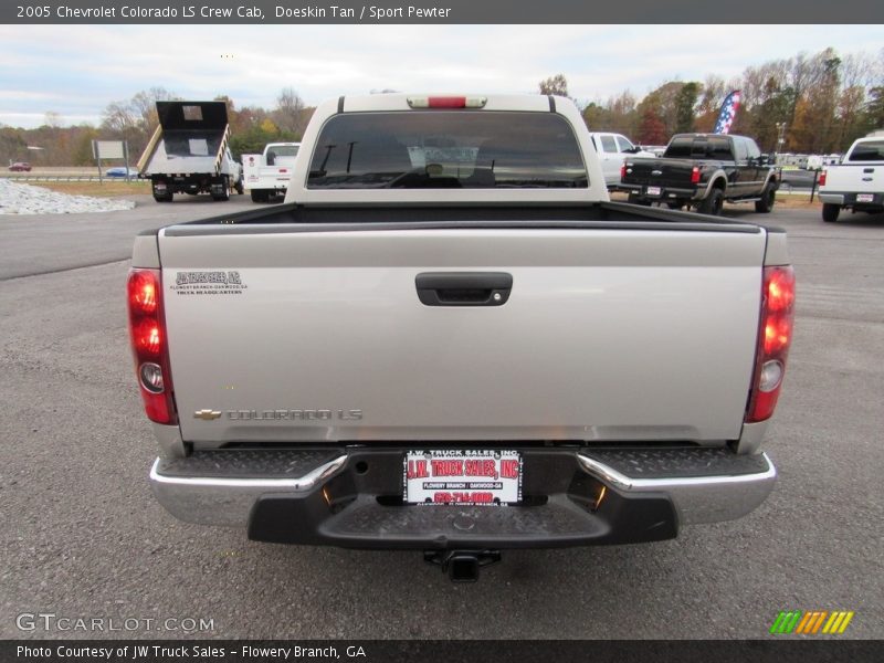 Doeskin Tan / Sport Pewter 2005 Chevrolet Colorado LS Crew Cab