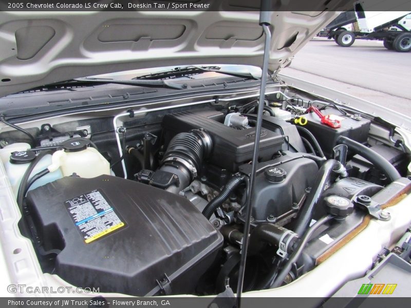 Doeskin Tan / Sport Pewter 2005 Chevrolet Colorado LS Crew Cab