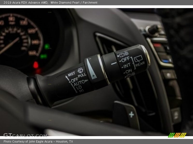 White Diamond Pearl / Parchment 2019 Acura RDX Advance AWD