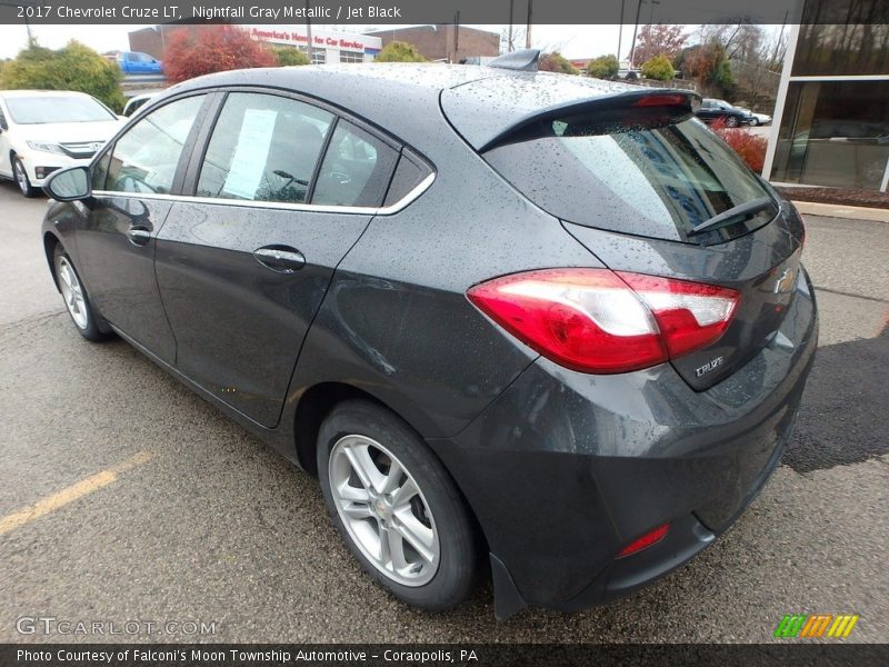 Nightfall Gray Metallic / Jet Black 2017 Chevrolet Cruze LT